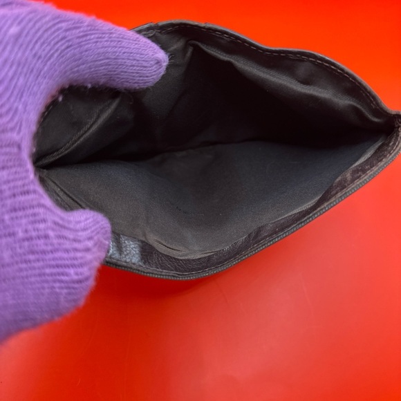 ❌SOLD ❌Do not buy. FENDI Black and Olive compact Wallet. VGUC❗️ - Picture 6 of 13